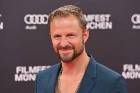 Philipp Hochmair Ehefrau – warum es keine klassische Antwort gibt philipp hochmair ehefrau